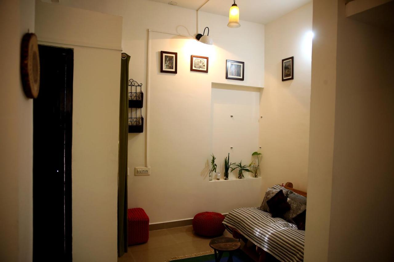 Tiny House For Couple Apartment